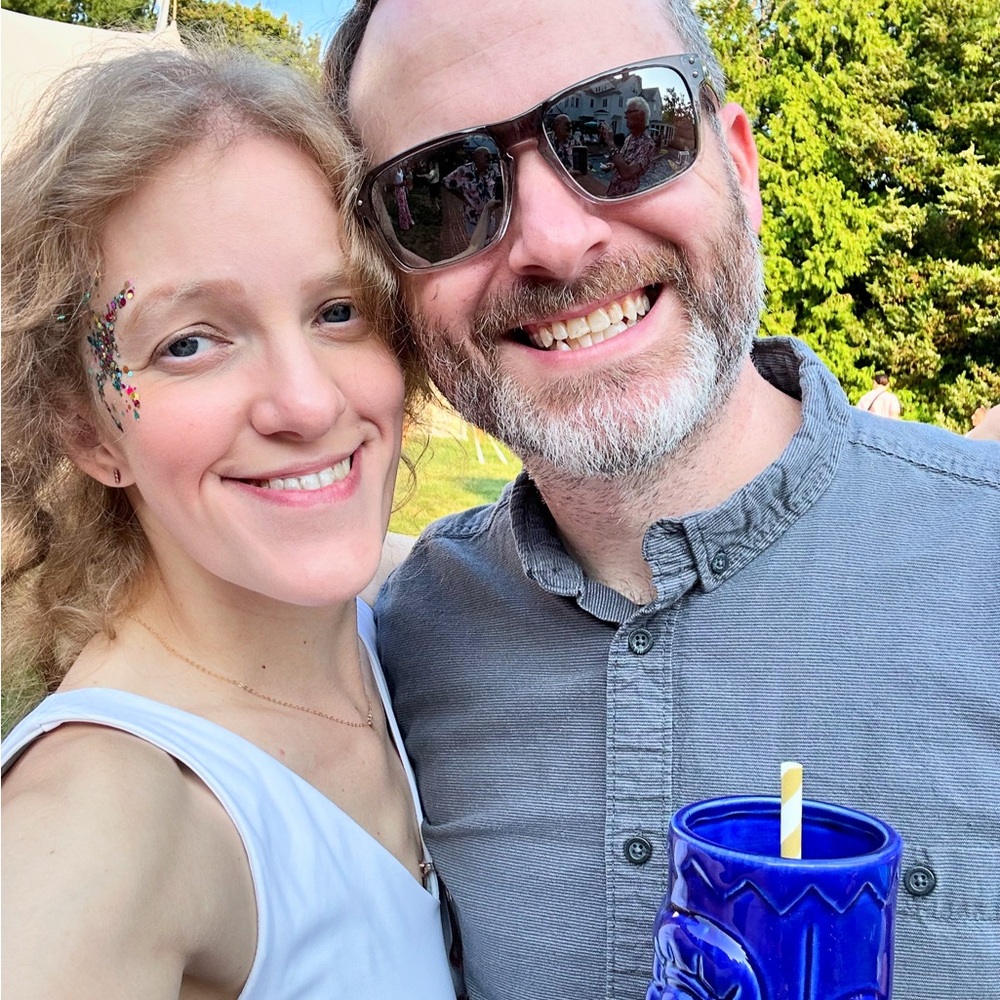 Meet your Posher, Ariana